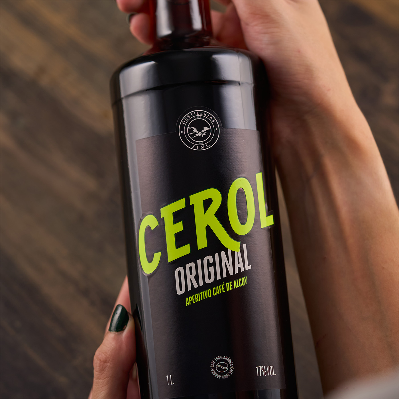 Cerol la bebida de café en Alcoy